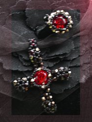 Pendentif Croix d'Opaline et Bague Cardinale