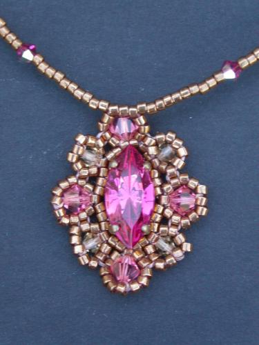 Collier Mini-Ashora (détail)